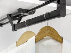 Appendiabiti estraibile per interno armadi in Alluminio disponibile in 2 colori
