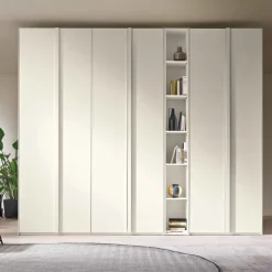 Armadio 6 ante battenti con libreria e maniglia a tutta altezza disponibile in vari colori linea Domino