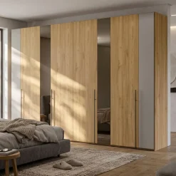 Armadio 8 ante battenti in Noce con inserti a Specchio disponibile in vari colori