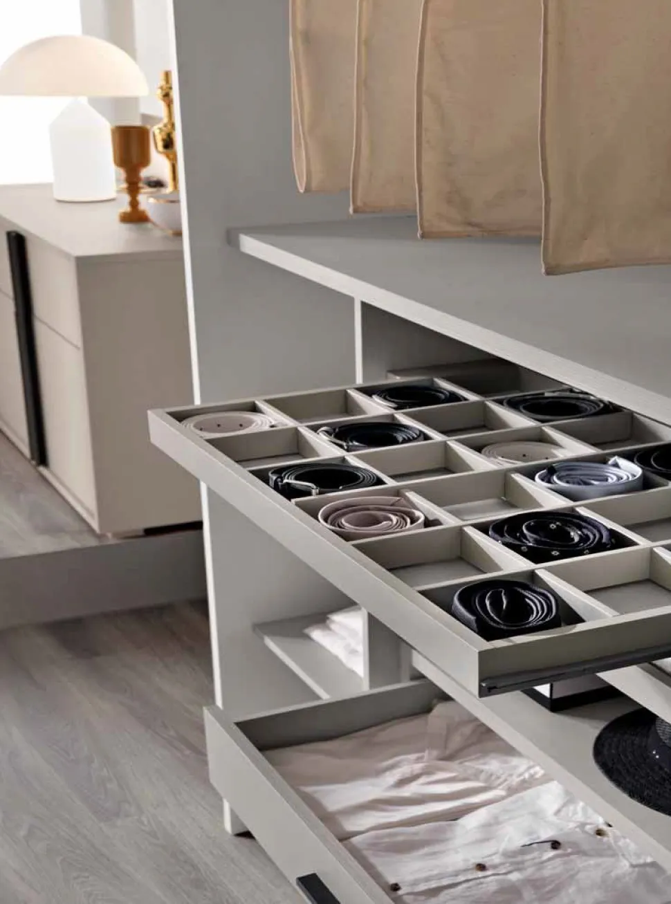 Armadio 2 ante scorrevoli Grigio Londra e Specchio Fumè Lux linea Domino