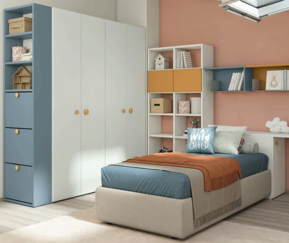 Armadio battente con scarpiera integrata disponibile in 2 misure e 13 colori