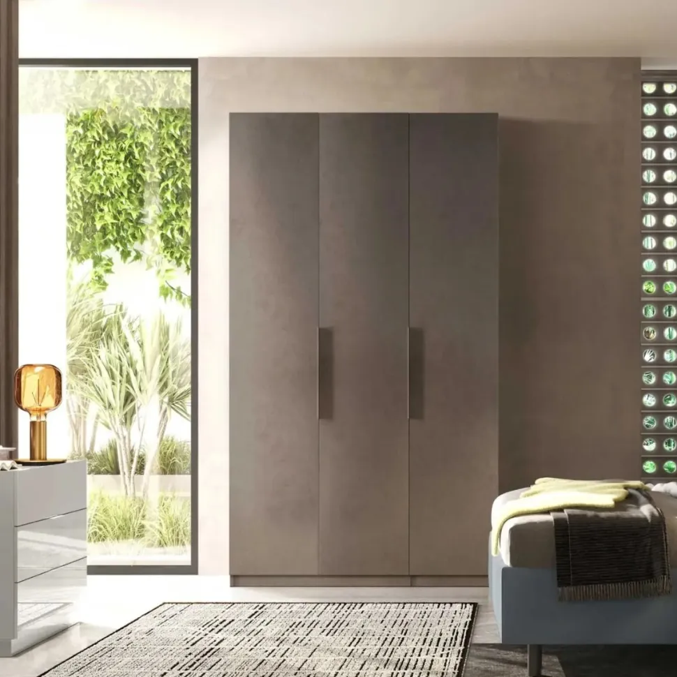 Armadio battente modulare moderno con maniglia in metallo Collezione Cheriè 5 Misure e 3 Finiture