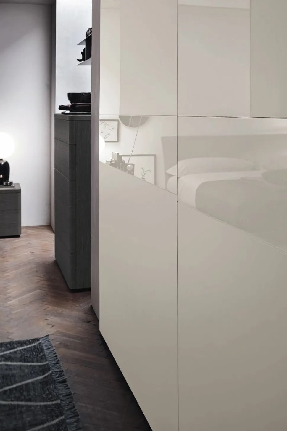 Armadio componibile ante scorrevoli con inserti in vetro Brendy disponibile in varie misure e colori