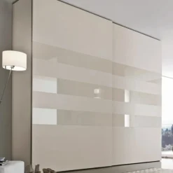 Armadio componibile ante scorrevoli con inserti in vetro Kaleb disponibile in varie misure e colori