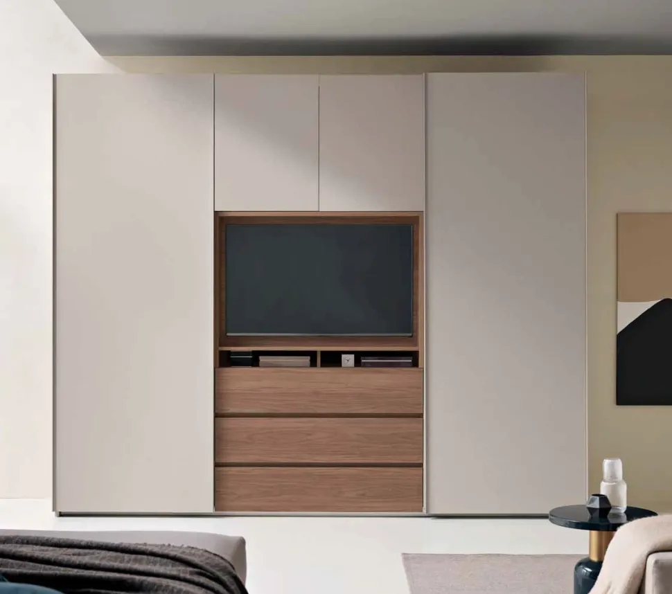 Armadio con ante scorrevoli e vano tv linea Domino disponibile in vari colori