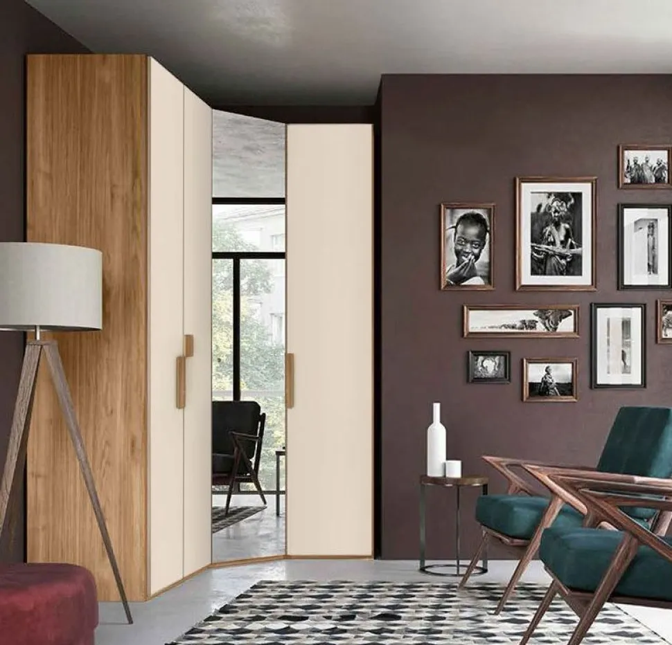 Armadio moderno con angolo a specchio con 4 ante battenti finitura Orzo e Rovere disponibile in 2 misure e vari colori