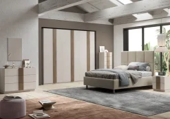 Camera matrimoniale con armadio battente Manuel linea Chèrie in finitura Cashmere e Rovere Mercure