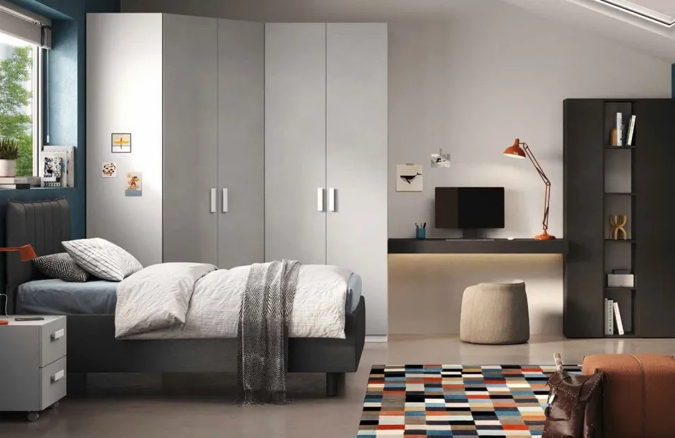 Cameretta con Cabina armadio angolare e scrivania sospesa finitura Grigio Gesso