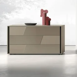 Cassettiera a 3 cassetti con inserti a specchio o in vetro lucido Slash disponibile in vari colori