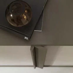 Cassettiera Milo 3 cassetti linea Domino finitura Noce Bianco e Grigio Londra