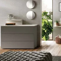 Cassettiera moderna 3 cassetti senza maniglie Mary disponibile in vari colori