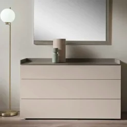 Cassettiera moderna 3 cassetti con maniglia a gola laterale e top a vassoio disponibile in vari colori May linea Domino