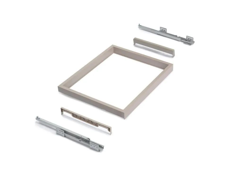 Cestello regolabile in filo e telaio a scorrimento con chiusura soft per armadio disponibile in 2 colori e 3 misure