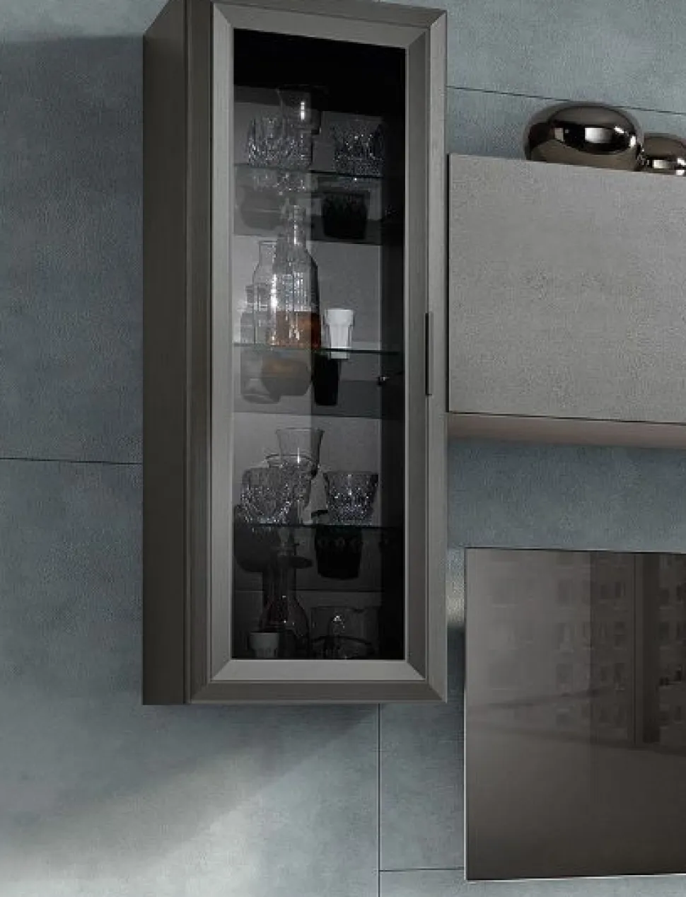 Colonna sospesa con anta a telaio in vetro linea Prevaling disponibile in tanti colori