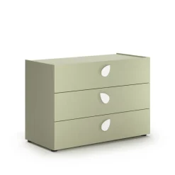 Comò 3 cassetti per camerette con maniglie sagomate disponibile in 4 colori
