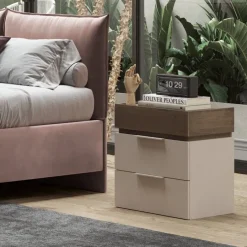 Comodino a 3 cassetti Naike linea Chèrie disponibile in 3 colori