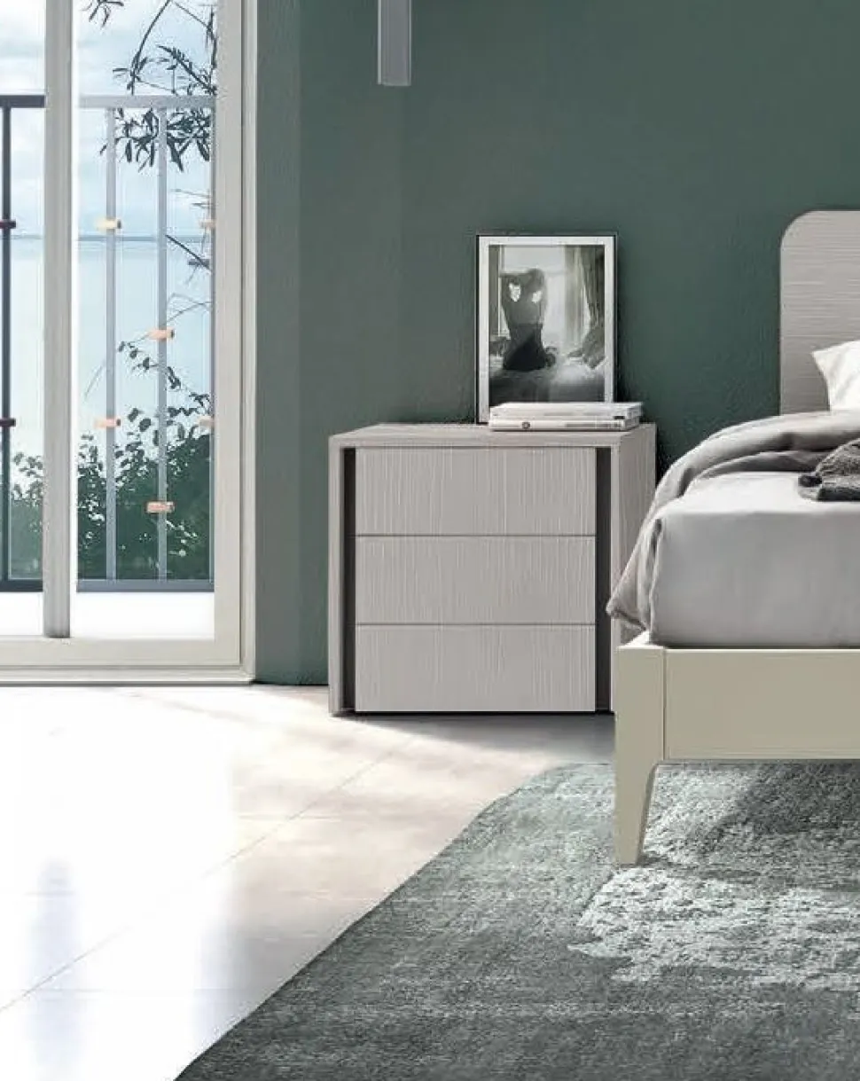 Comodino con 3 cassetti senza maniglia modello Man Linea Lotto disponibile in 16 colori