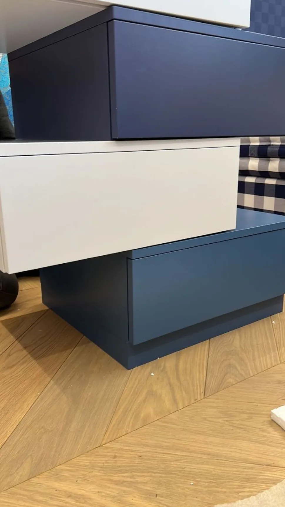 Comodino Equal 3 cassetti Linea New Season in 29 colorazioni