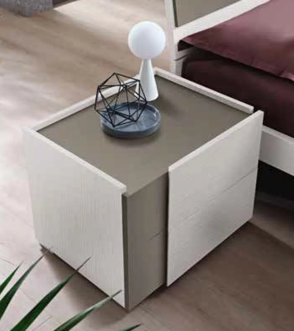 Comodino moderno 2 cassetti con maniglia e inserto laterale disponibile in vari colori Klass linea Domino