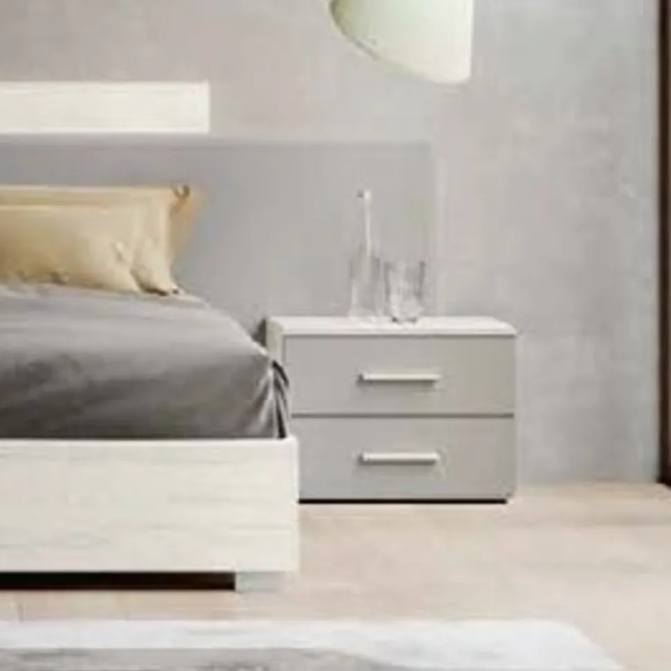 Comodino moderno 2 cassetti con maniglia in MDF rivestito Rea disponibile in vari colori
