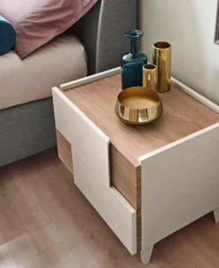 Comodino moderno 2 cassetti con inserto e maniglia laterale disponibile in vari colori Roy linea Domino