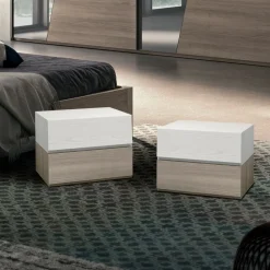 Comodino moderno 2 cassetti senza maniglie Mary disponibile in vari colori