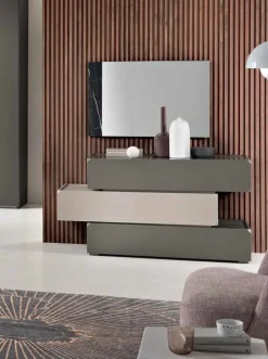 Comò sfalsato 3 cassetti Fergus linea Domino personalizzabile in vari colori