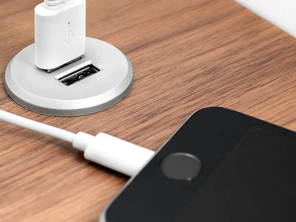 Connettori da incasso di ricarica USB Plugy diametro 25 mm