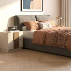 Coppia di comodini a 2 cassetti Terry linea Chèrie finitura Cashmere Opaco e Rovere Mercure