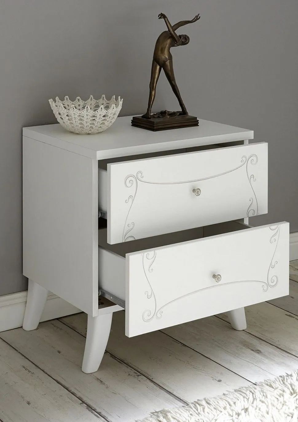 Coppia di Comodini Ebony a 2 cassetti linea Essenza in bianco opaco con serigrafia