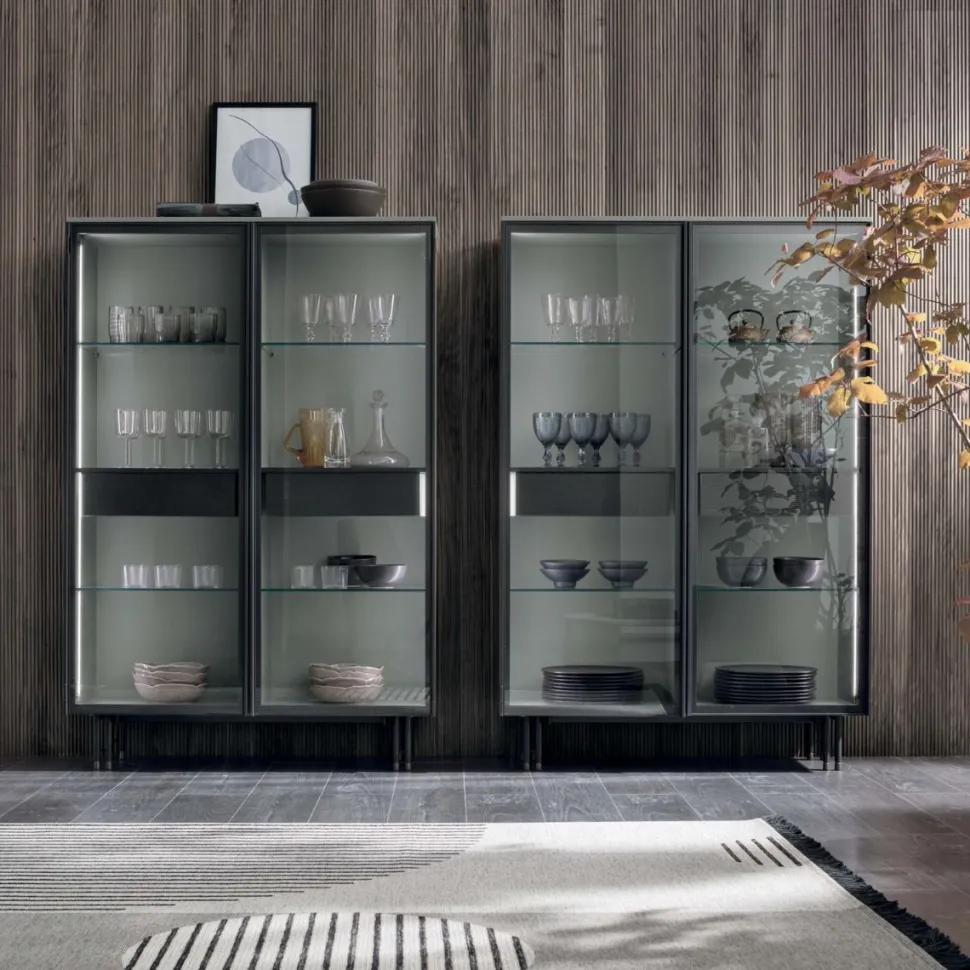 Credenza 2 ante in vetro e 2 cassetti Metropolis linea Nais disponibile in vari colori