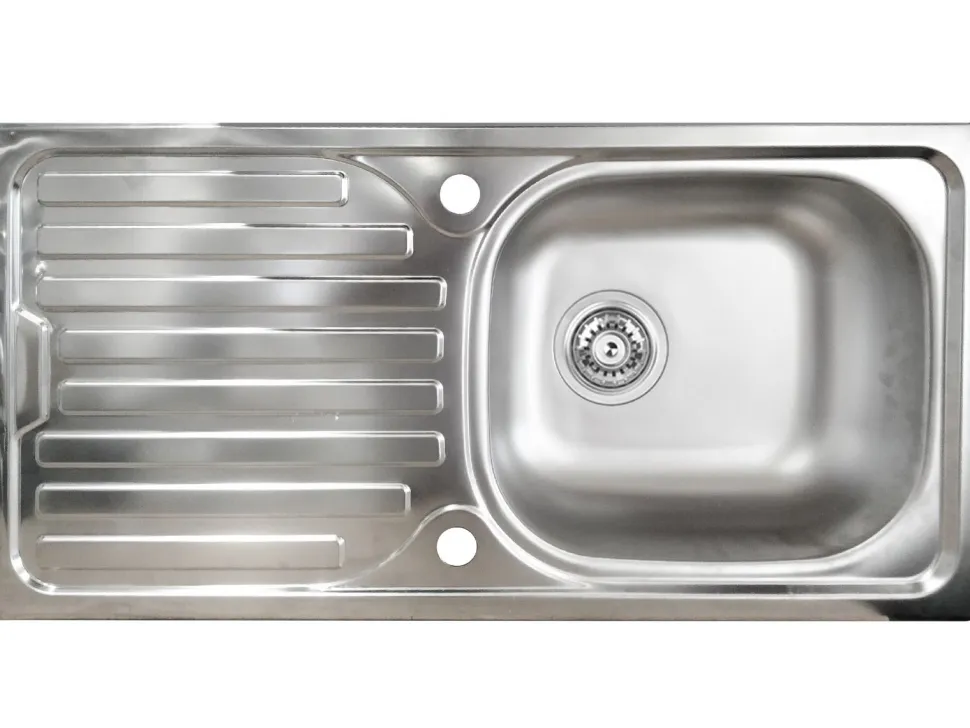 Cucina completa con isola moderna con maniglie a incasso in allumino Patrik in finitura Bianco Lucido e Rovere