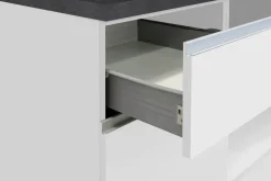 Cucina completa con isola moderna con maniglie a incasso in allumino Teodora in finitura Bianco Lucido e Ardesia