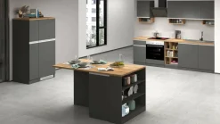 Cucina completa con isola moderna con maniglie a incasso in allumino Tina in finitura Antracite Opaco e Rovere