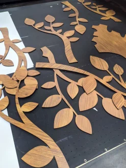 Decorazione in legno albero della vita, legno scuro in legno MDF, altezza 1,7 metri