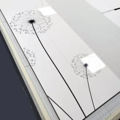 Guardaroba due ante linea Basic in finitura Bianco Lucido con grafica soffioni
