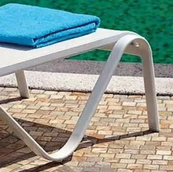 Lettino Prendisole Arrecife in Alluminio Bianco Opaco e Textilene Avorio
