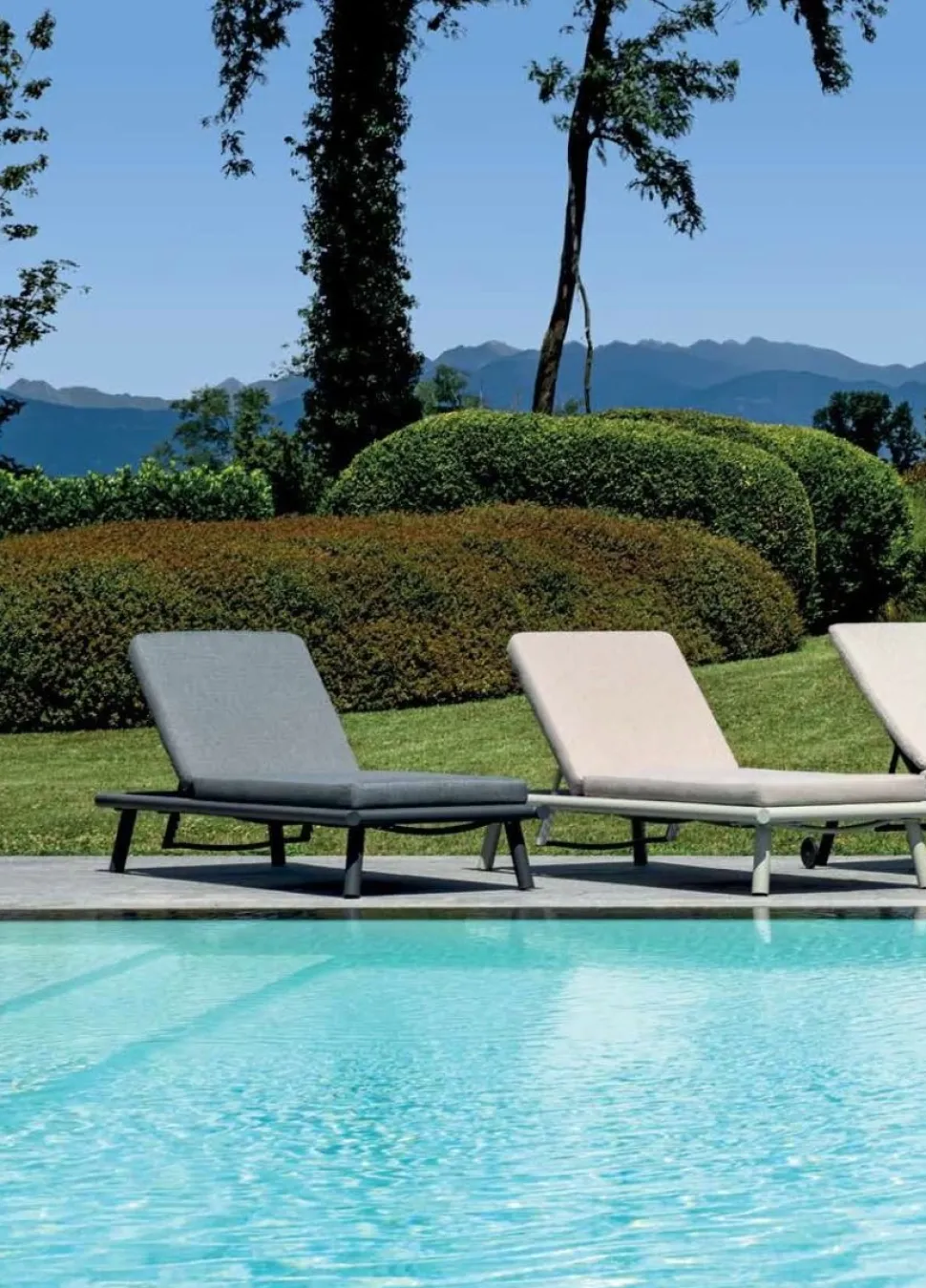Lettino Prendisole Taormina in Alluminio con cuscino Idrorepellente in 2 colori