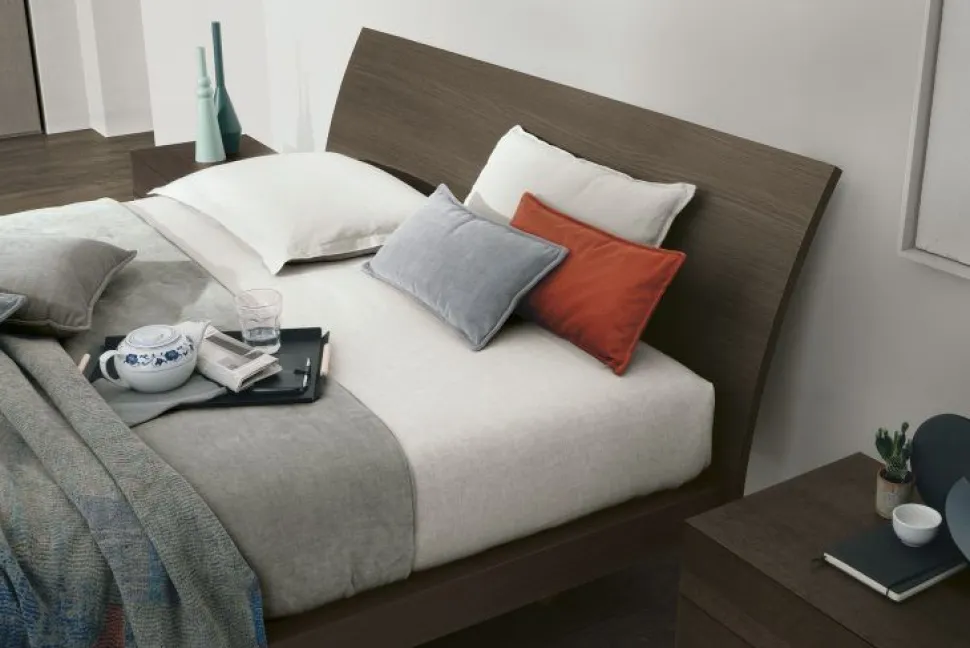 Letto con testiera curva matrimoniale Cleopatra disponibile in 2 misure e vari colori