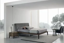 Letto con testiera imbottita decorata in tessuto matrimoniale Blich disponibile in 2 misure e vari colori