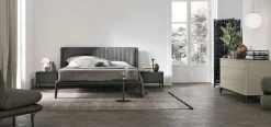 Letto con testiera imbottita decorata in tessuto matrimoniale Blich disponibile in 2 misure e vari colori