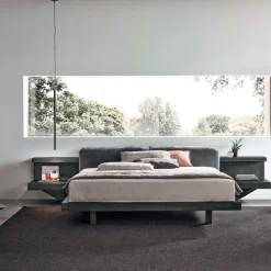 Letto in tessuto imbottito matrimoniale con cuscini reclinabili e comodini integrati Amedeo disponibile in vari colori