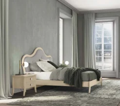 Letto matrimoniale con inserto imbottito in similpelle Classic linea Ginevra disponibile in vari colori