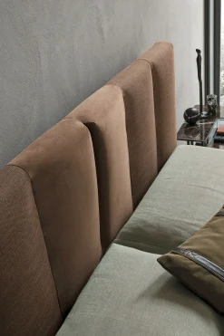 Letto matrimoniale Creta linea Dreamer in finitura Tabacco