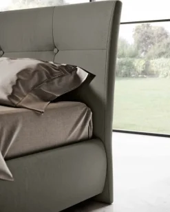 Letto matrimoniale imbottito Cloud Soft con testiera capitonné moderna disponibile in vari colori