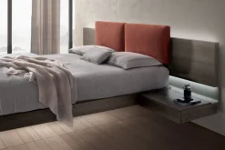 Letto matrimoniale sospeso con comodini integrati Plan disponibile in 2 misure e vari colori