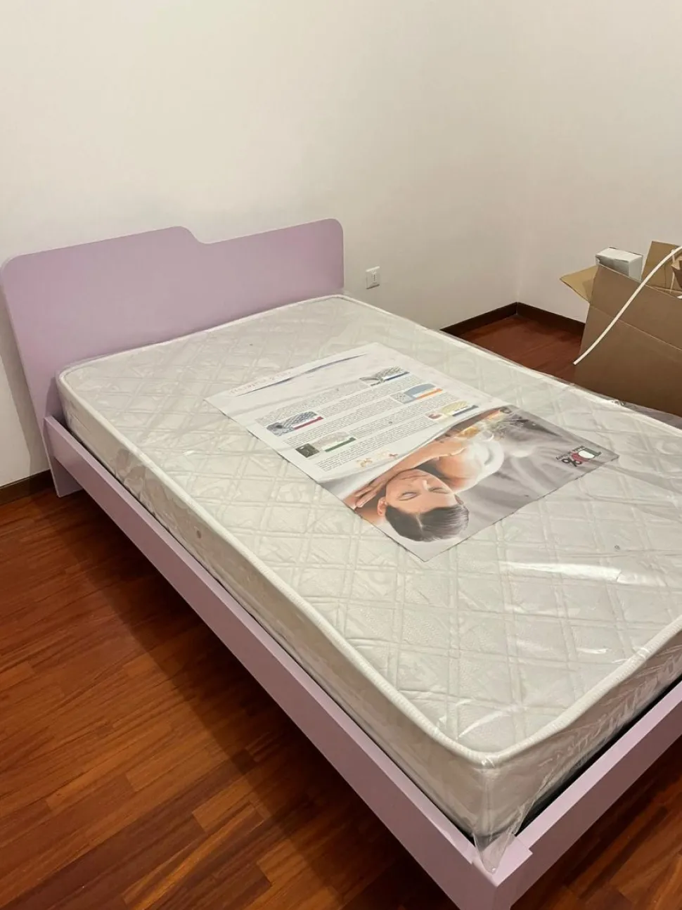 Letto Moderno a Una Piazza e Mezza Atene (Colori e Configurazioni Personalizzabili)