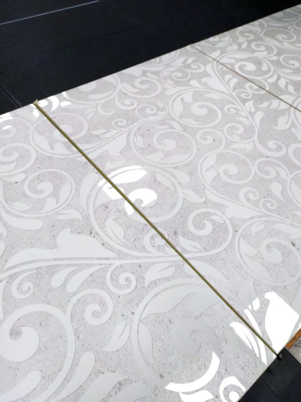 Madia 4 ante, bianco lucido con serigrafia flower