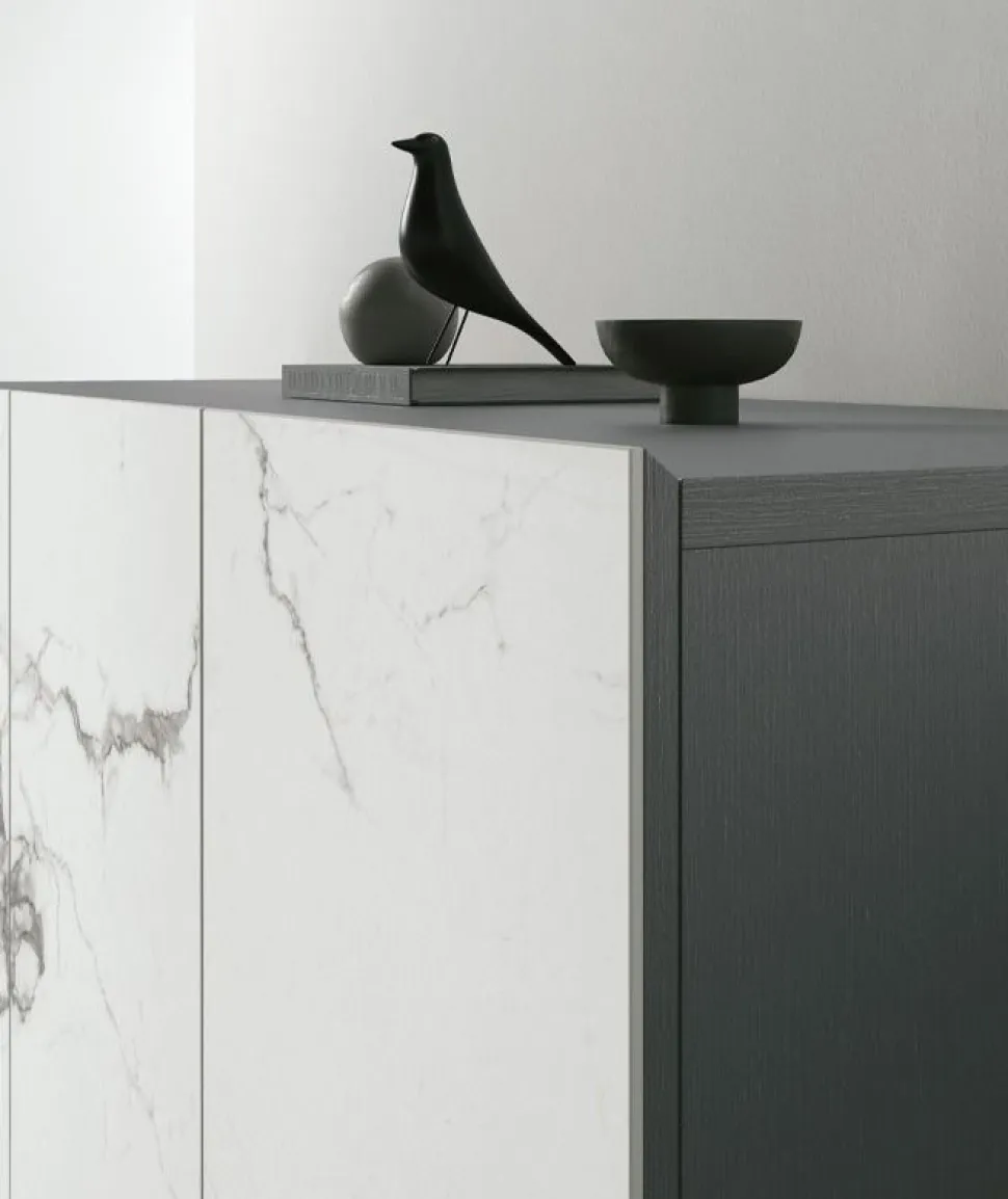 Madia 4 ante con piedini Artemide disponibile in vari colori