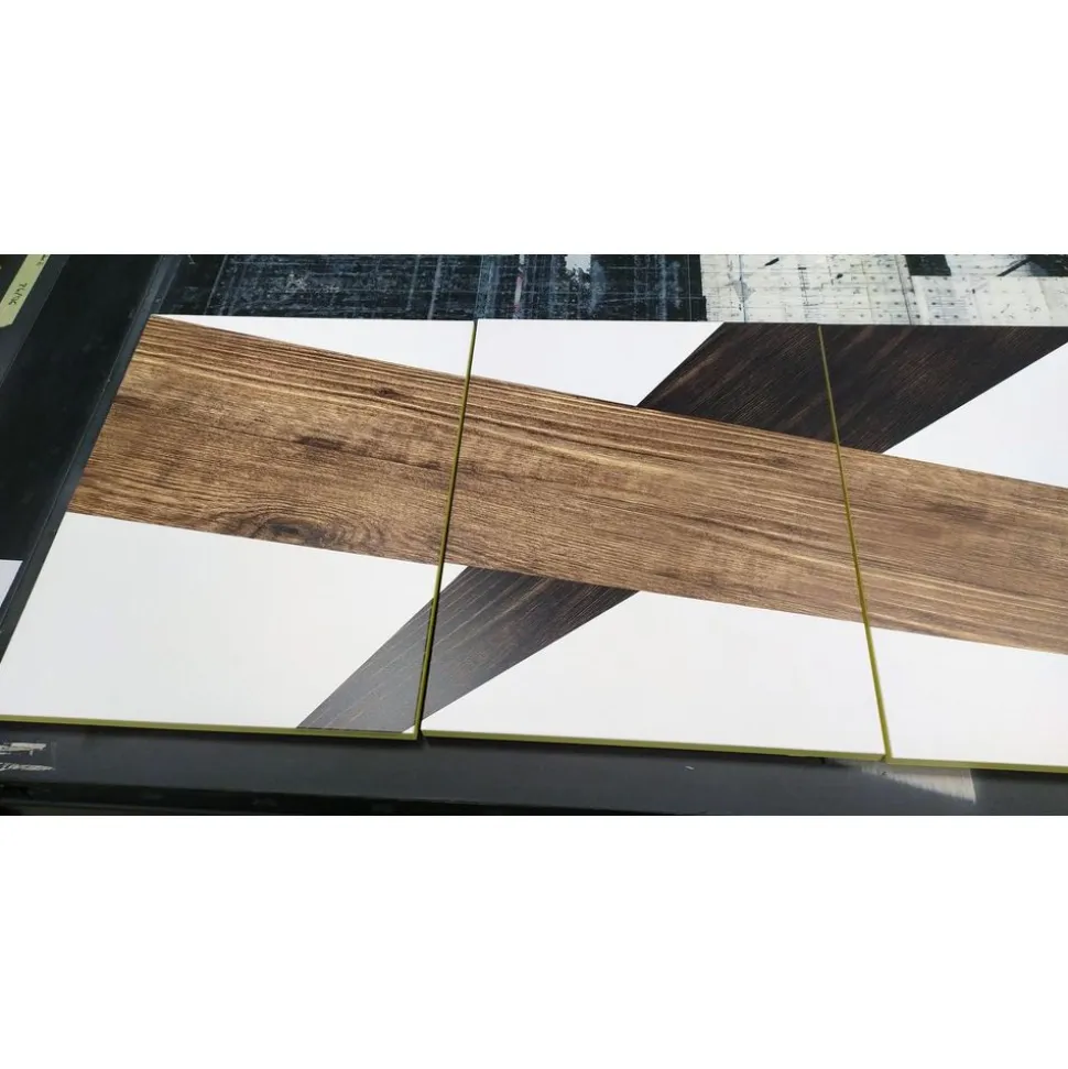 Madia 3 ante linea Clear in Bianco Opaco con serigrafia